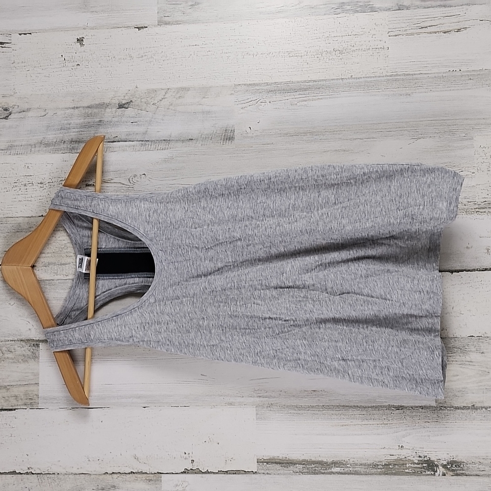 Victoria Sport gray workout layering tank top open back sparkle logo Size Medium